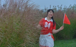 对面的女孩看过来歌词